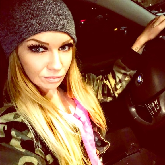 Meet your Posher, Ashleigh - Picture 1 of 1